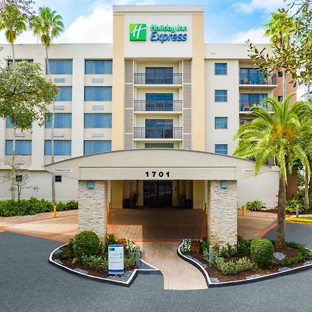 Holiday Inn Express Hotel & Suites Ft. Lauderdale-Plantation By Ihg Bagian luar foto
