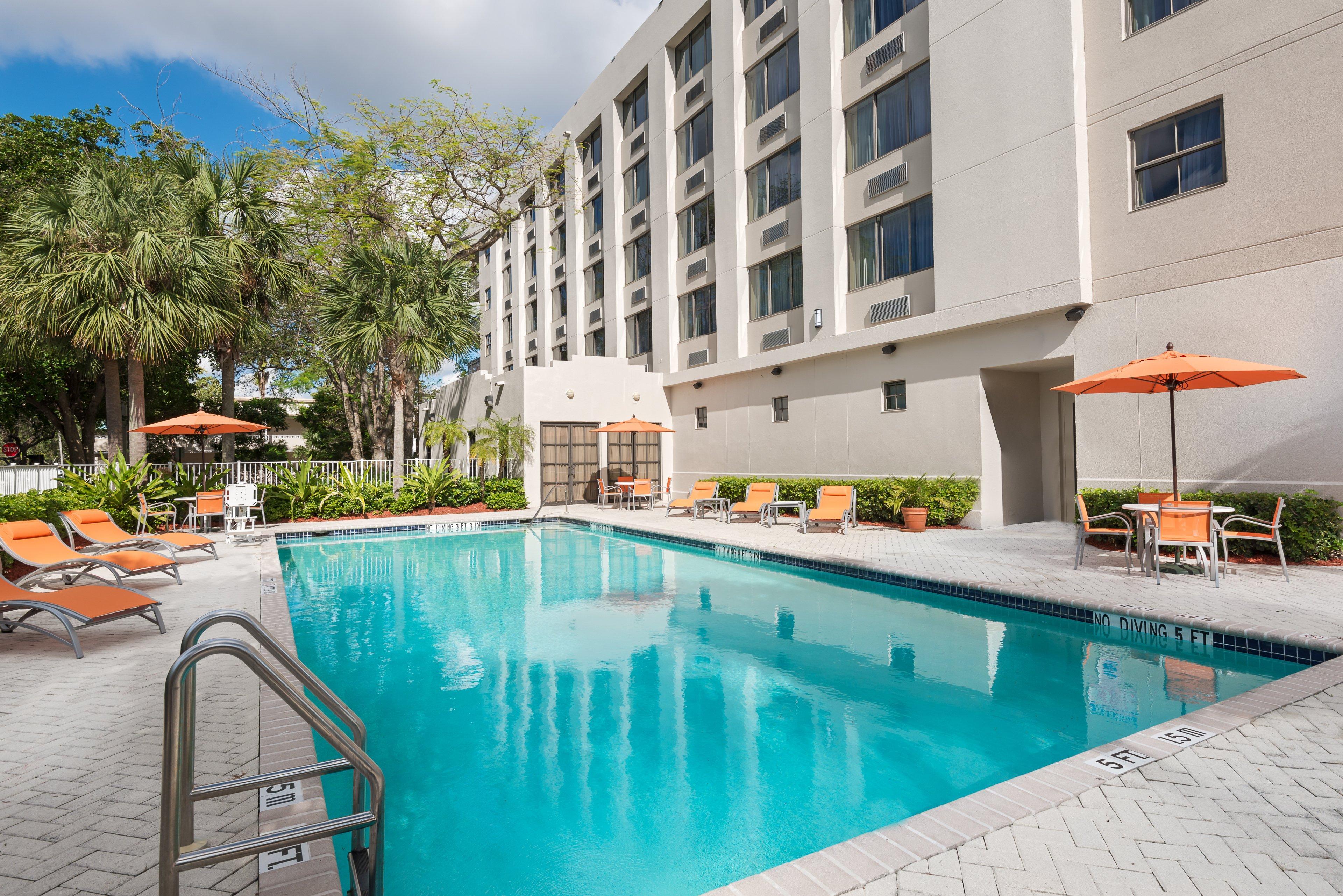 Holiday Inn Express Hotel & Suites Ft. Lauderdale-Plantation By Ihg Bagian luar foto