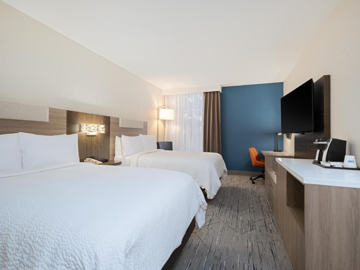 Holiday Inn Express Hotel & Suites Ft. Lauderdale-Plantation By Ihg Bagian luar foto