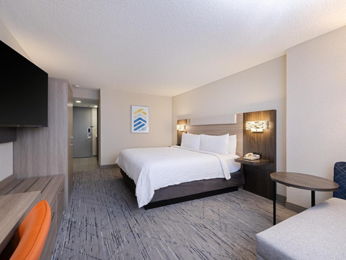 Holiday Inn Express Hotel & Suites Ft. Lauderdale-Plantation By Ihg Bagian luar foto