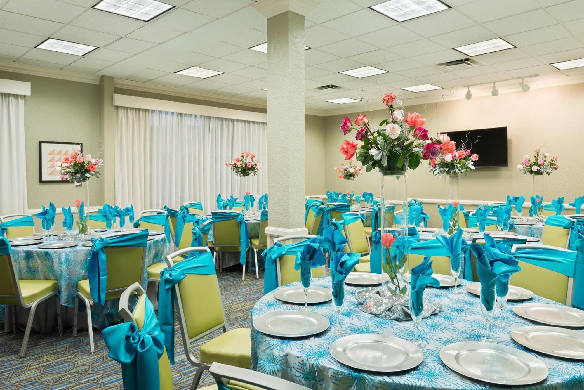 Holiday Inn Express Hotel & Suites Ft. Lauderdale-Plantation By Ihg Bagian luar foto