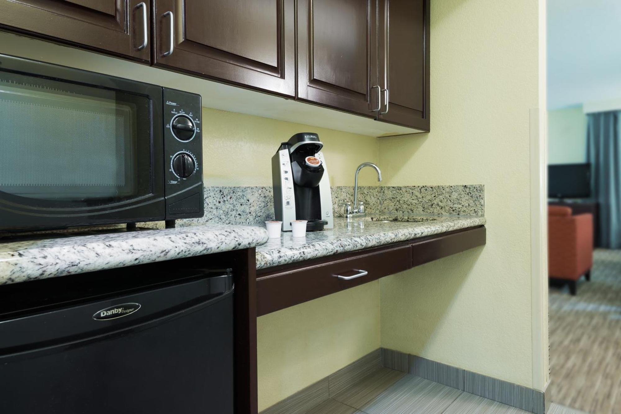 Holiday Inn Express Hotel & Suites Ft. Lauderdale-Plantation By Ihg Bagian luar foto
